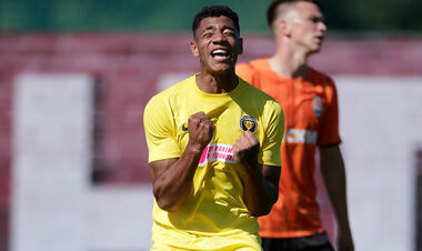 Призер УПЛ нацелился на днепровского Мбаппе. Он провалил 2 просмотра