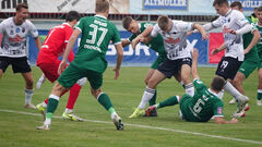 Кому готуватися до виходу з УПЛ. Відомий тренер дав свій прогноз