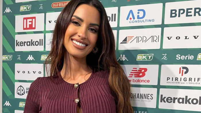 ФОТО. Итальянская журналистка впечатлила своей красотой на матче