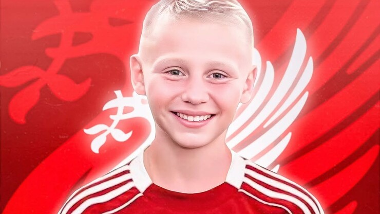 ОФИЦИАЛЬНО. Ливерпуль подписал талантливого украинского полузащитника