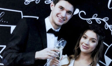 ФОТО. Нападающий сборной Украины потроллил свою жену. Эпично