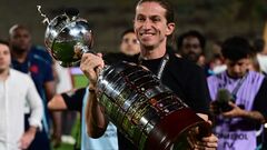 ОФІЦІЙНО. В Європу не їде. Фламенго продовжив контракт із головним тренером