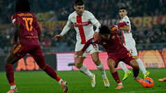 Малиновский получил очень низкую оценку за матч с Ромой. Что у Довбика?