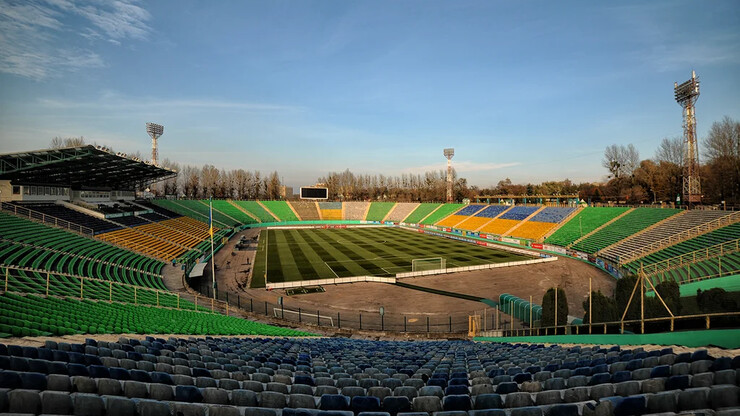 Реконструкция известного стадиона откладывается. Известна причина