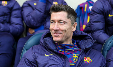 Куда после Барселоны. У Левандовски минимум три варианта