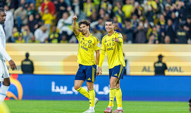 ВИДЕО. 957-й. Роналду забил гол поясницей после удара Феликса