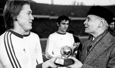 ФОТО. 50 років тому Блохін отримав Золотий м'яч як найкращий гравець Європи