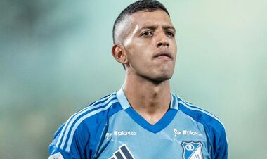 Металлист 1925 оформил трансфер полузащитника, который выступает за океаном