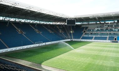 Стадіон та база відомого українського клубу виставлені на аукціон