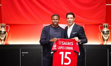 ОФІЦІЙНО. Підсилення для Трубіна і Судакова. Бенфіка оформила трансфер