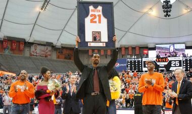 Відомий американський баскетболіст 90-х помер у Вашингтоні