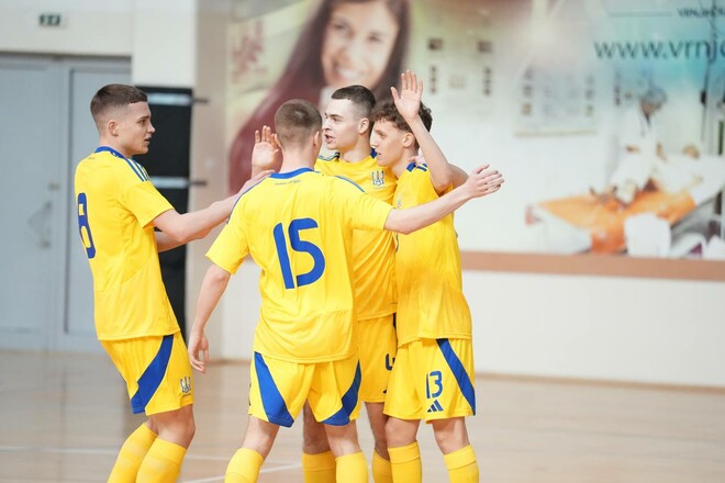 ВІДЕО. Збірна України U-19 розминається перед матчем з Італією