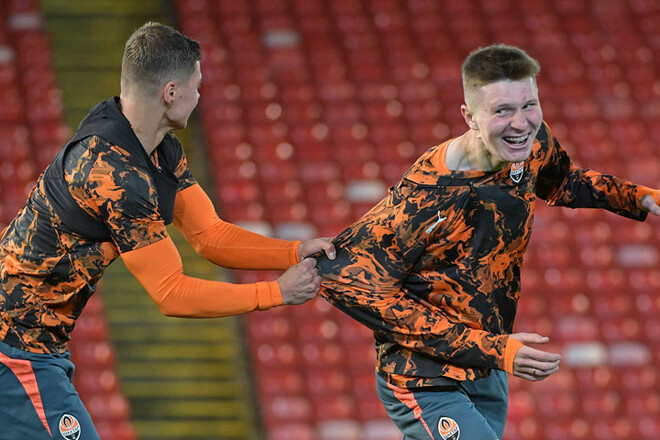 ВІДЕО. Шахтар провів тренування перед матчем з Абердіном у Шотландії