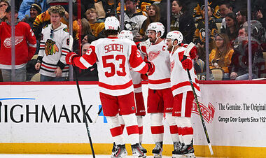 Неожиданные лидер и аутсайдер НХЛ, два хет-трика, победы Торонто и Юты