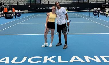 ФОТО. Свитолина и Монфис потренировались на кортах Окленда