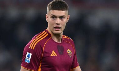 Рома отказалась отпускать Довбика играть с героем сборной Украины