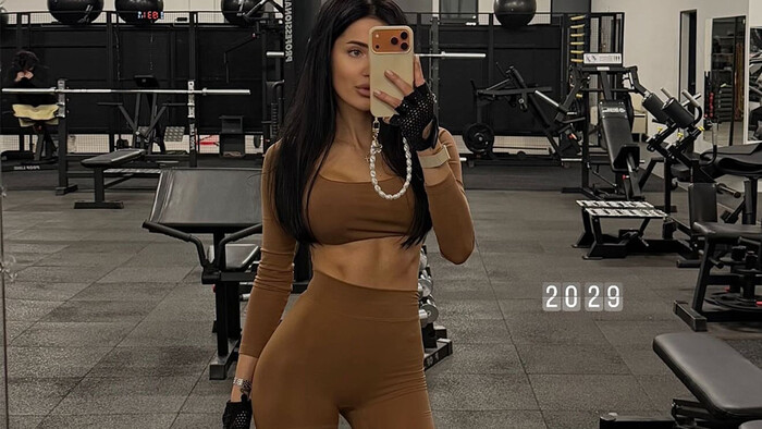 ФОТО. Дружина футболіста УПЛ показала вбивчу фігуру