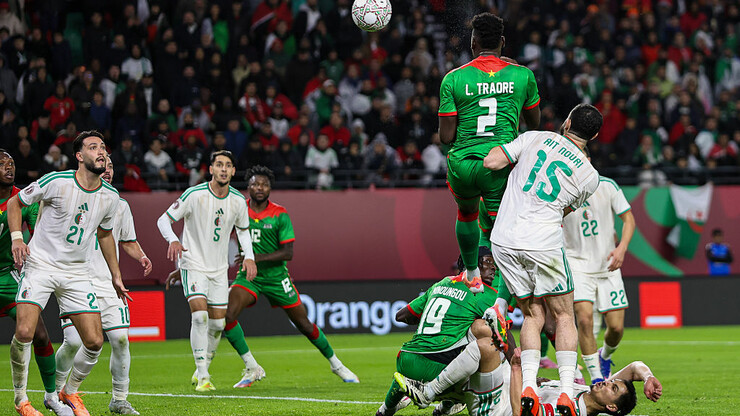 Антверпен відновив інтерес до форварда Шахтаря. Він не потрібен Арді Турану