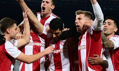 Трофей для Яремчука: Олімпіакос здобув Суперкубок Греції. Як зіграв Роман?