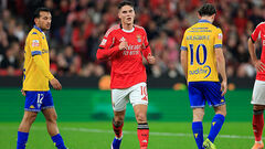 Хет-трик Павлидиса. Бенфика с Трубиным и Судаковым победила в Португалии