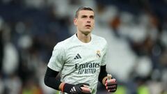 Воротарю збірної України вказали на двері. Клуб позбудеться десять гравців