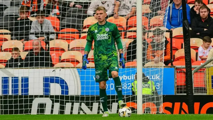 Украинский вратарь подпишет контракт с зарубежным клубом. Известны детали