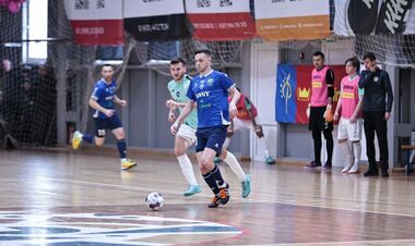 Суперматчі в чемпіонаті України: перестрілка на 11 голів і 10:0