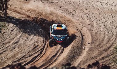 Завершился 1-й этап Дакара. Лидер потерял позиции, а Сайнс на грани топ-5