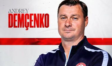 ОФИЦИАЛЬНО. 49-летний украинский тренер возглавил иностранный клуб