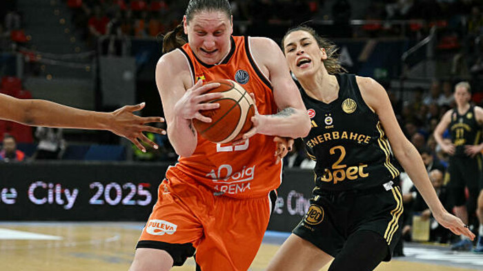 Третья смена клуба. Капитан сборной Украины вернулась в Турцию