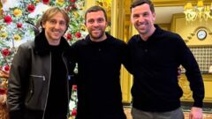 Директор Шахтера встретился с обладателем ЗМ. С ними был трансферный гуру