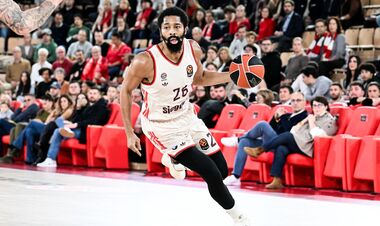 ОФІЦІЙНО. Гравець Баварії розірвав контракт через хворобу члена сім'ї