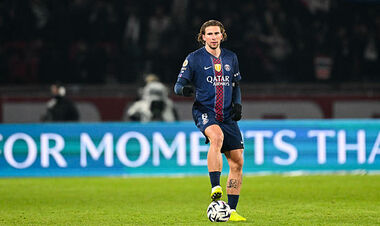 Это провал. Известна оценка Забарного в матче, в котором он привез пенальти