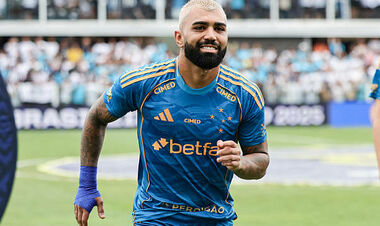 ОФІЦІЙНО. Ексфорвард збірної Бразилії повернувся до рідного Сантоса