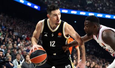 ОФИЦИАЛЬНО. Фенербахче вернул в команду легендарного ветерана