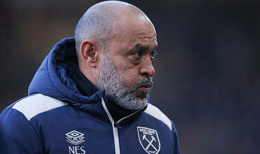 Гравці клубу АПЛ незадоволені тренером. Керівництво визначило його майбутнє