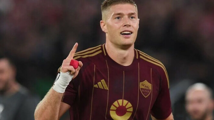 Олег Саленко высказался о ближайших перспективах Артема Довбика