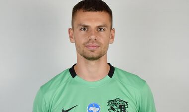 Талановитий український захисник, який грав за Динамо, поїхав до Казахстану