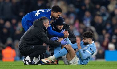 Большая потеря для Гвардиоли. Защитнику Сити придется делать операцию