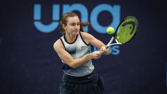 Снигур начала сезон с победы, повесив баранку седьмой сеяной в Канберре