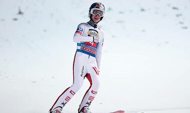 Турне четырех трамплинов. Чофениг опередил Превца на финальном этапе