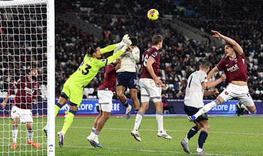 Взяли три очки без Зінченка. Ноттінгем драматично завдав поразки Вест Хему