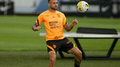 Коринтианс вернулся к прежнему предложению в торгах с Шахтером по Майкону