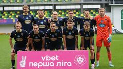 Агробізнес завершує перемовини з двома форвардами