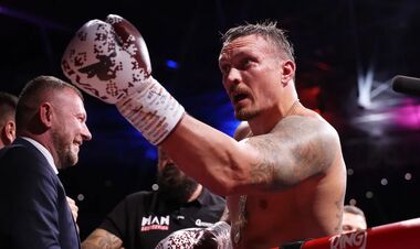 Александр Усик выступил с обращением к украинцам и нарвался на критику