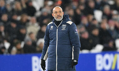 Ще один клуб АПЛ вирішив попрощатися з тренером