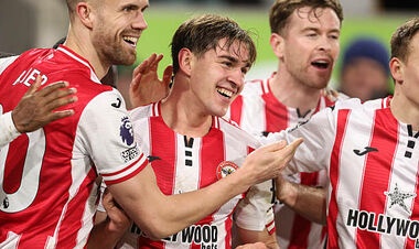 ФОТО.«Пацаны». Как Брентфорд отреагировал на первый гол Ярмолюка в АПЛ