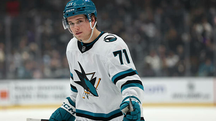 НХЛ. 7 шайб Чикаго, три очка Селебрини, победы Монреаля и Далласа