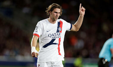 Жена Забарного отреагировала на безумие Ильи в матче Барселона – ПСЖ