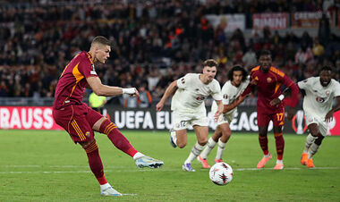 ВІДЕО. Божевілля. Довбик двічі не зміг реалізувати пенальті в матчі ЛЄ